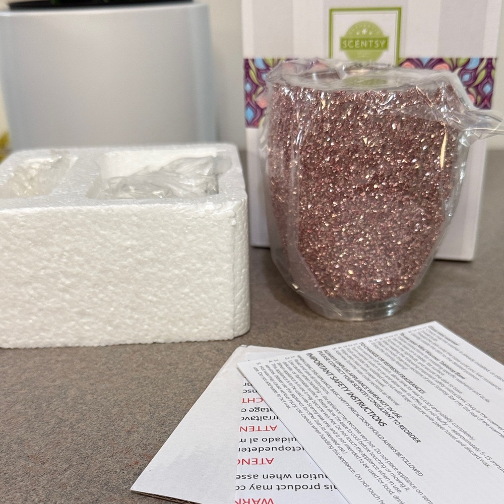 Scentsy Glitter Rose Gold Mini Warmer